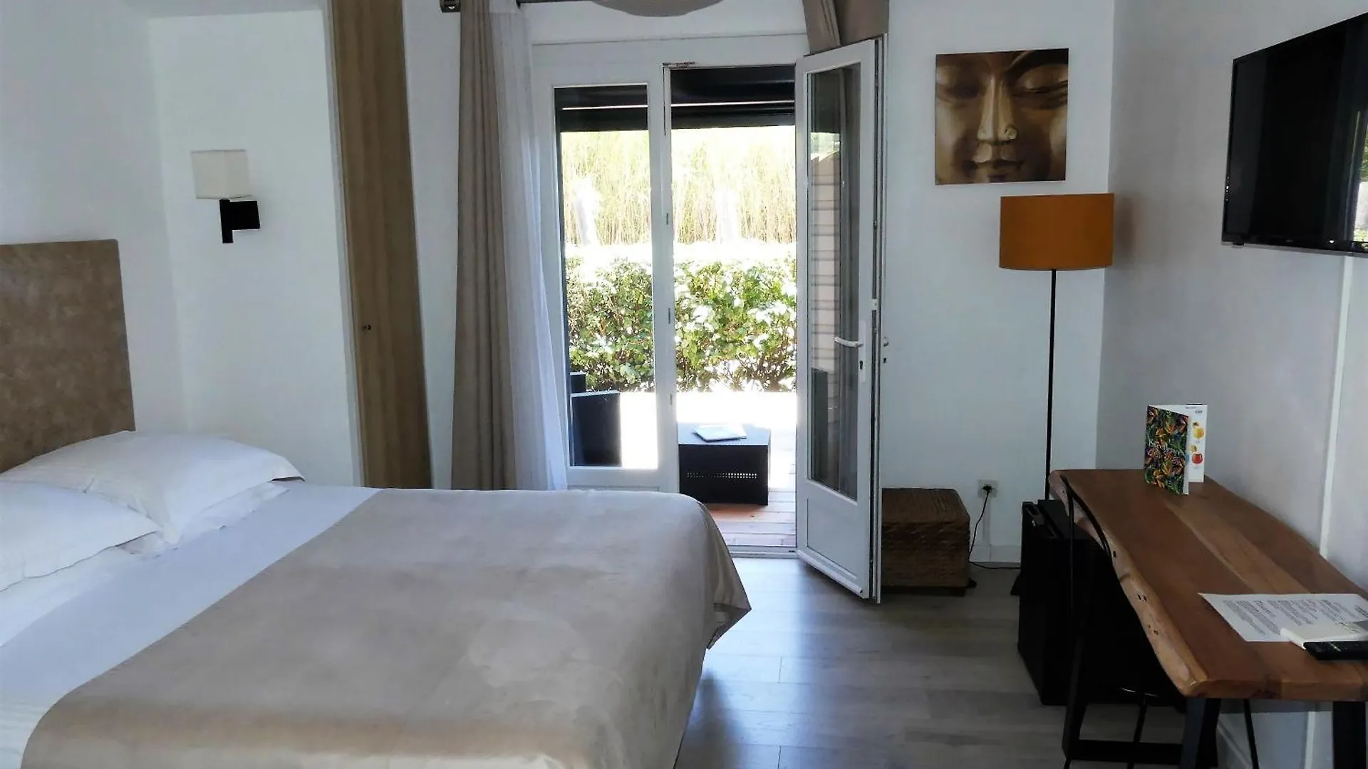 Hotel De La Vierge Noire Sainte-Maxime