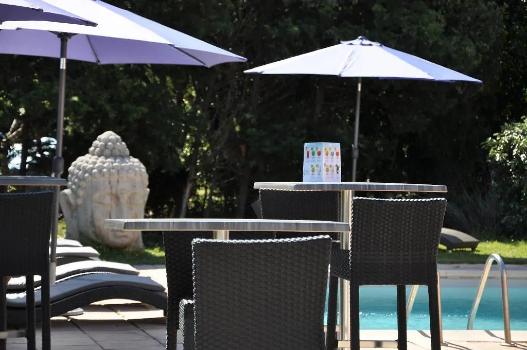 Hotel De La Vierge Noire Sainte-Maxime 3*,  France