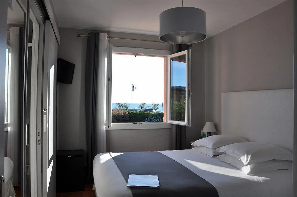 Hotel De La Vierge Noire Sainte-Maxime France